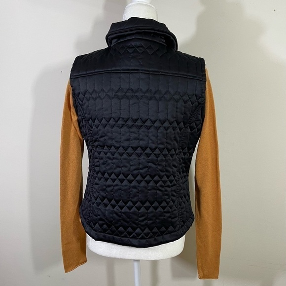 Context sz med black quilted vest in very soft fabric - Picture 7 of 12